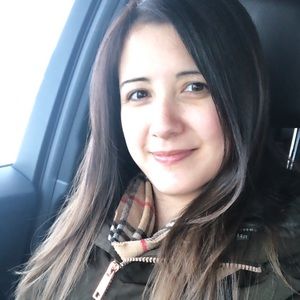 Meet your Posher, Katina